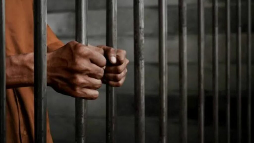 Denuncian caso de tortura contra 3 estadounidenses presos en Poza Rica