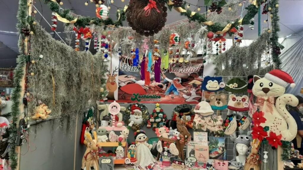 Policía de CdMx emite recomendaciones para comerciantes en época navideña