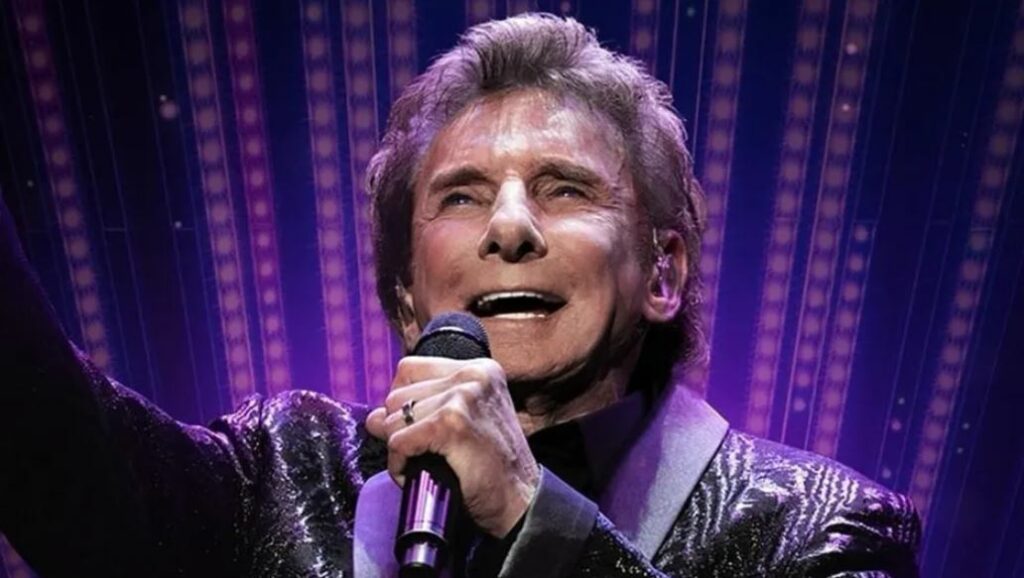Cantante Barry Manilow, conocido por el éxito ‘Copacabana’, revela que tiene cáncer de pulmón; pospone conciertos