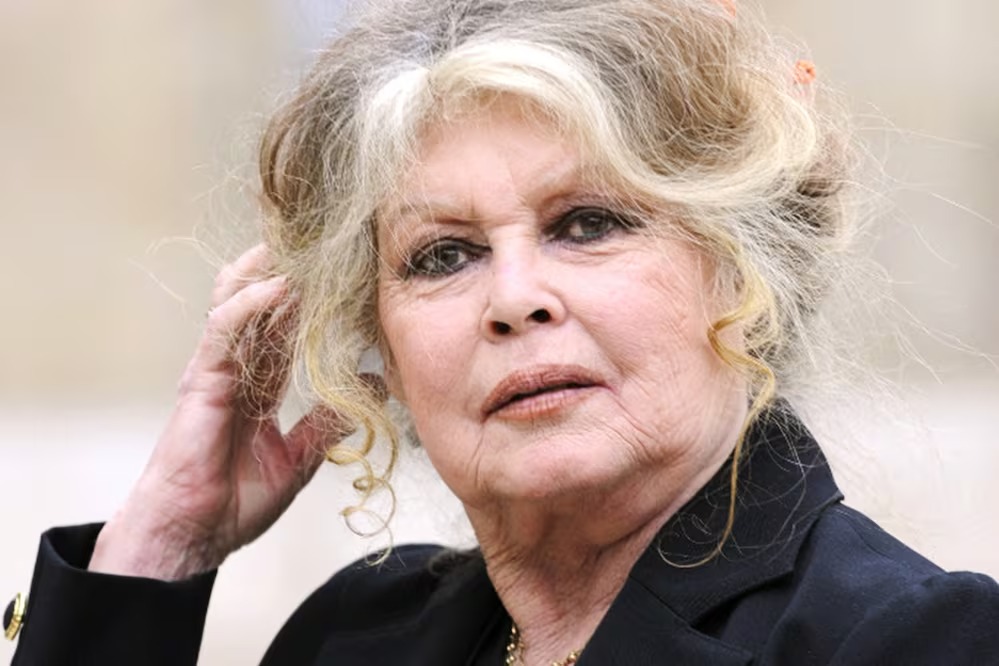 Brigitte Bardot murió de cáncer, revela su marido