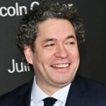 Gustavo Dudamel defiende la ópera y el ballet tras las críticas de Timothée Chalamet