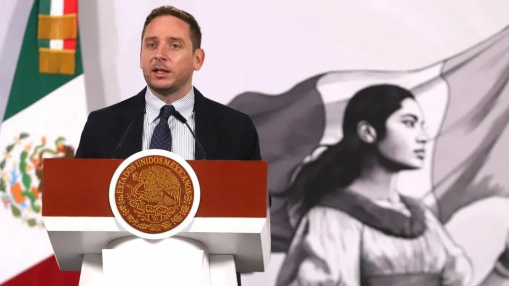 Eduardo Clark anuncia reducción en brote de sarampión; «hemos aplicado 18.3 millones de vacunas»