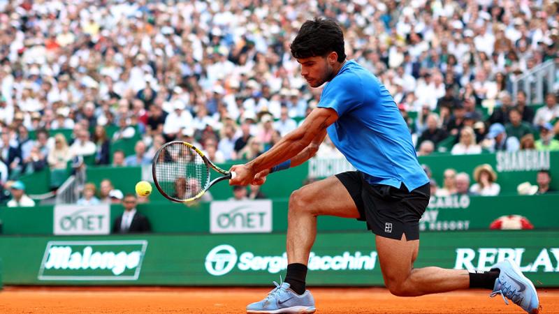 Alcaraz arrasó y obtuvo su victoria número 300