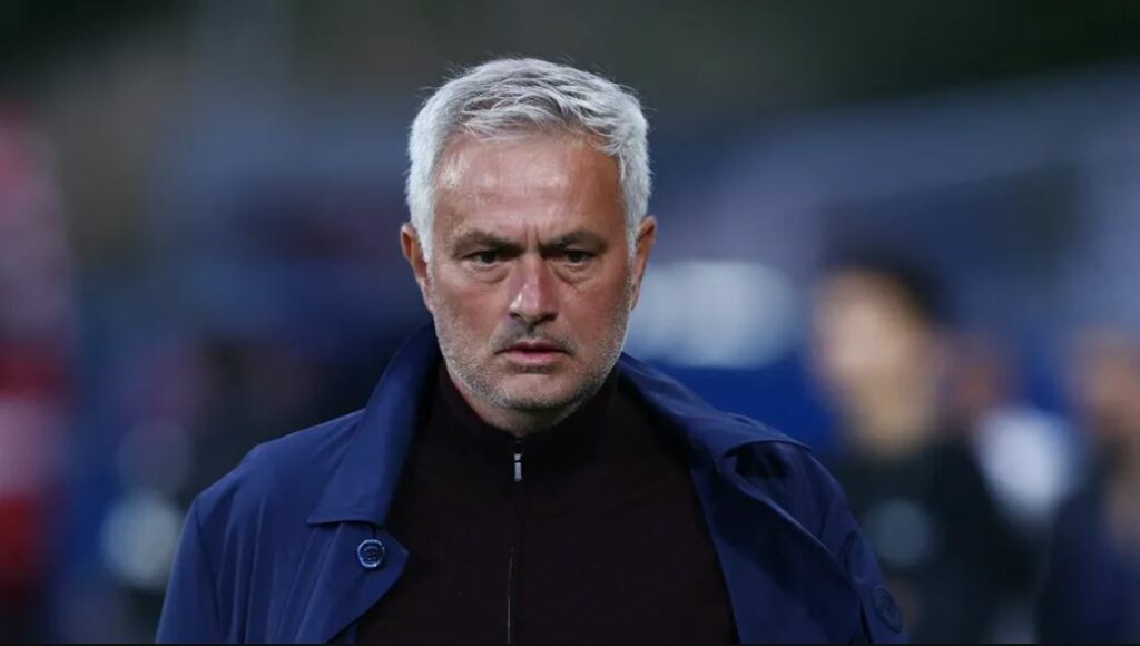 Mourinho confirma conversaciones preliminares con el Real Madrid, pero lo toma con calma: «Necesito espacio»
