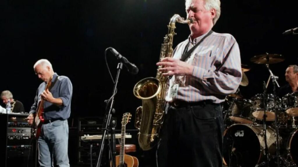 Fallece Dick Parry, histórico saxofonista y colaborador de Pink Floyd en ‘Money’ y ‘Us and Them’, a los 83 años