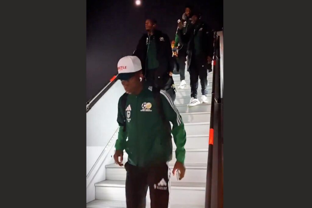 Sudáfrica aterriza en México rumbo al debut mundialista