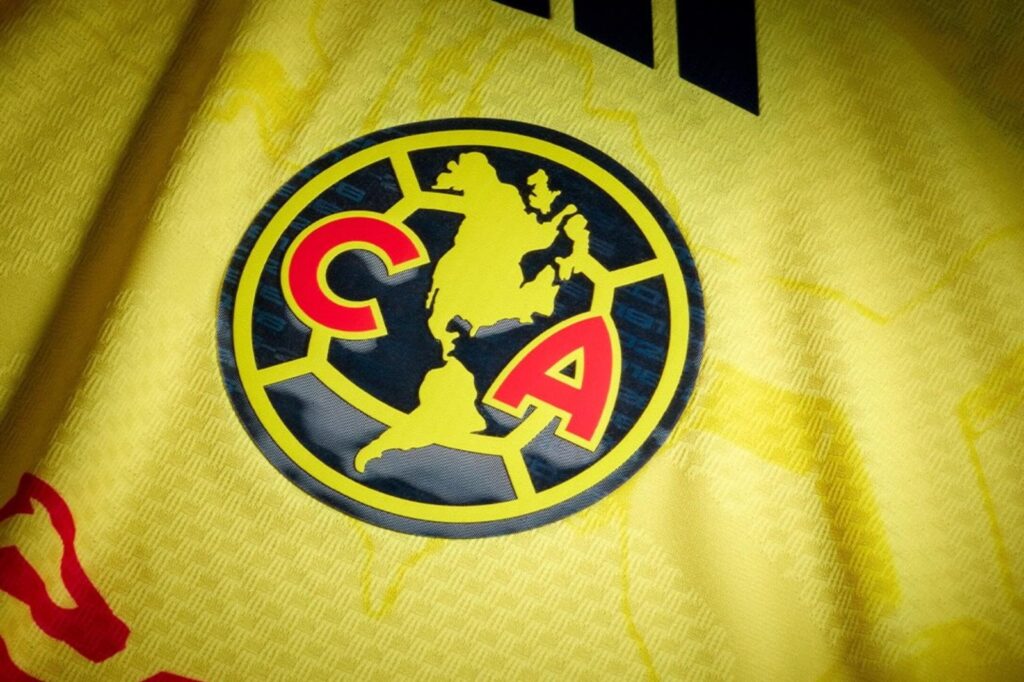América presenta la nueva playera de local para la temporada 2026-2027