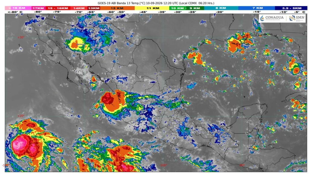 Seguirá lloviendo en México; aún se desplazan sobre el oais dos ondas tropicales