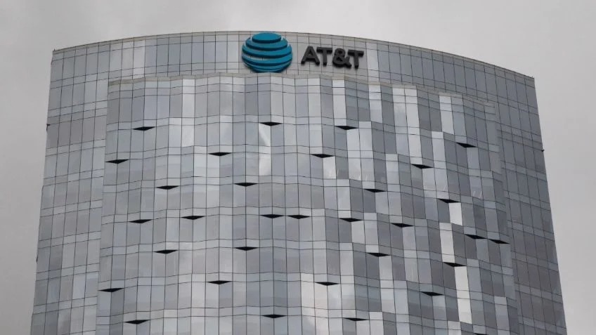 Televisa y Fintech acuerdan comprar AT&T México por 2 mil millones de dólares