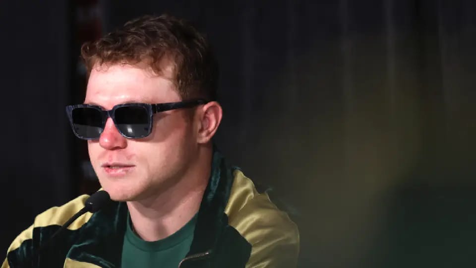 Canelo asegura sentirse como de 26 años antes de enfrentar a Mbilli
